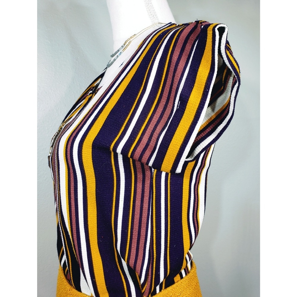 **SOLD**Iris top_c - Picture 3 of 7